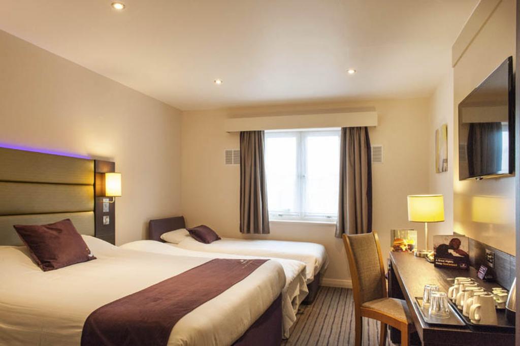 Premier Inn Stevenage Central Buitenkant foto